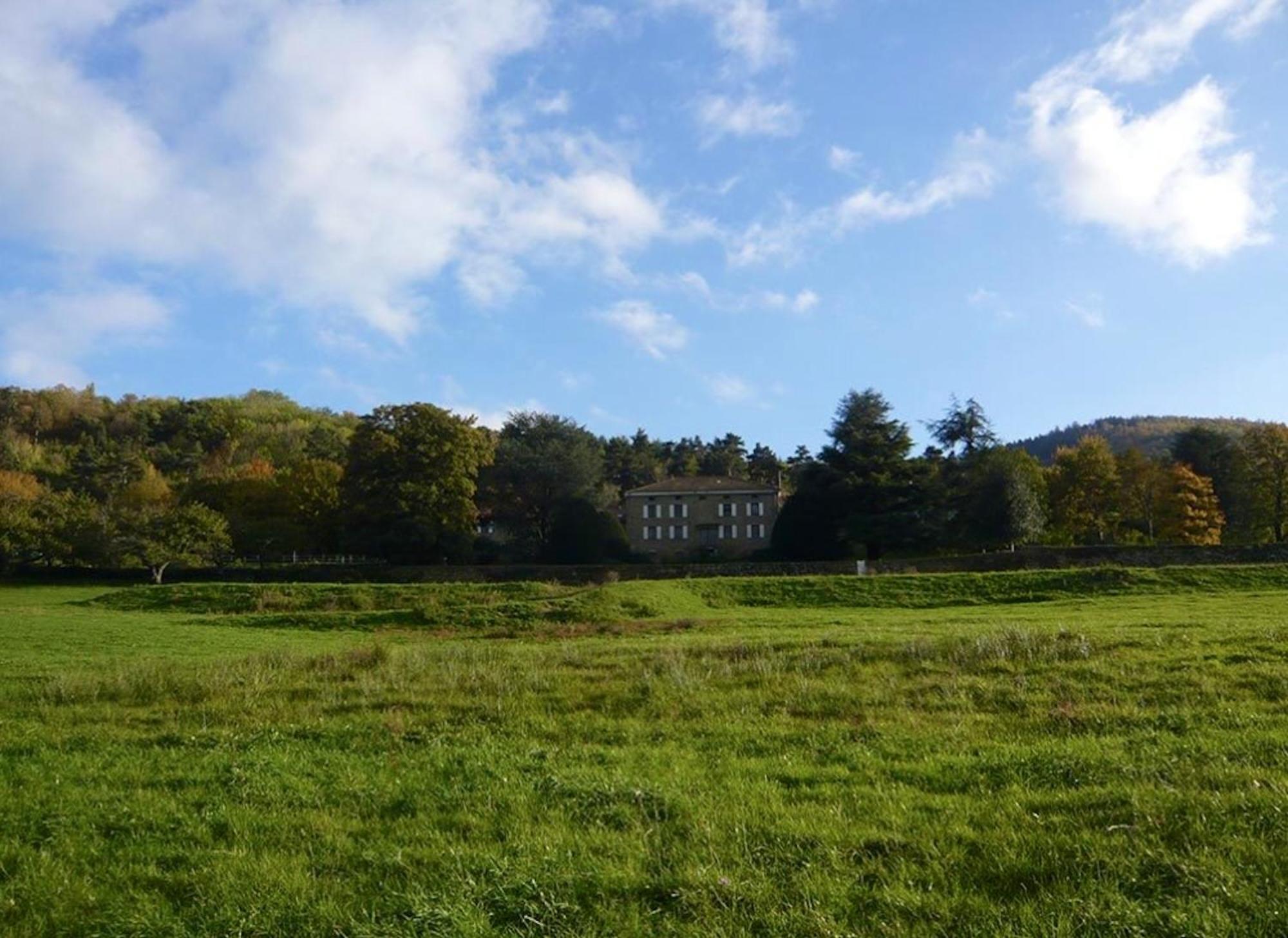 Manoir Majestueux A Satillieu Avec Piscine Privee Buitenkant foto