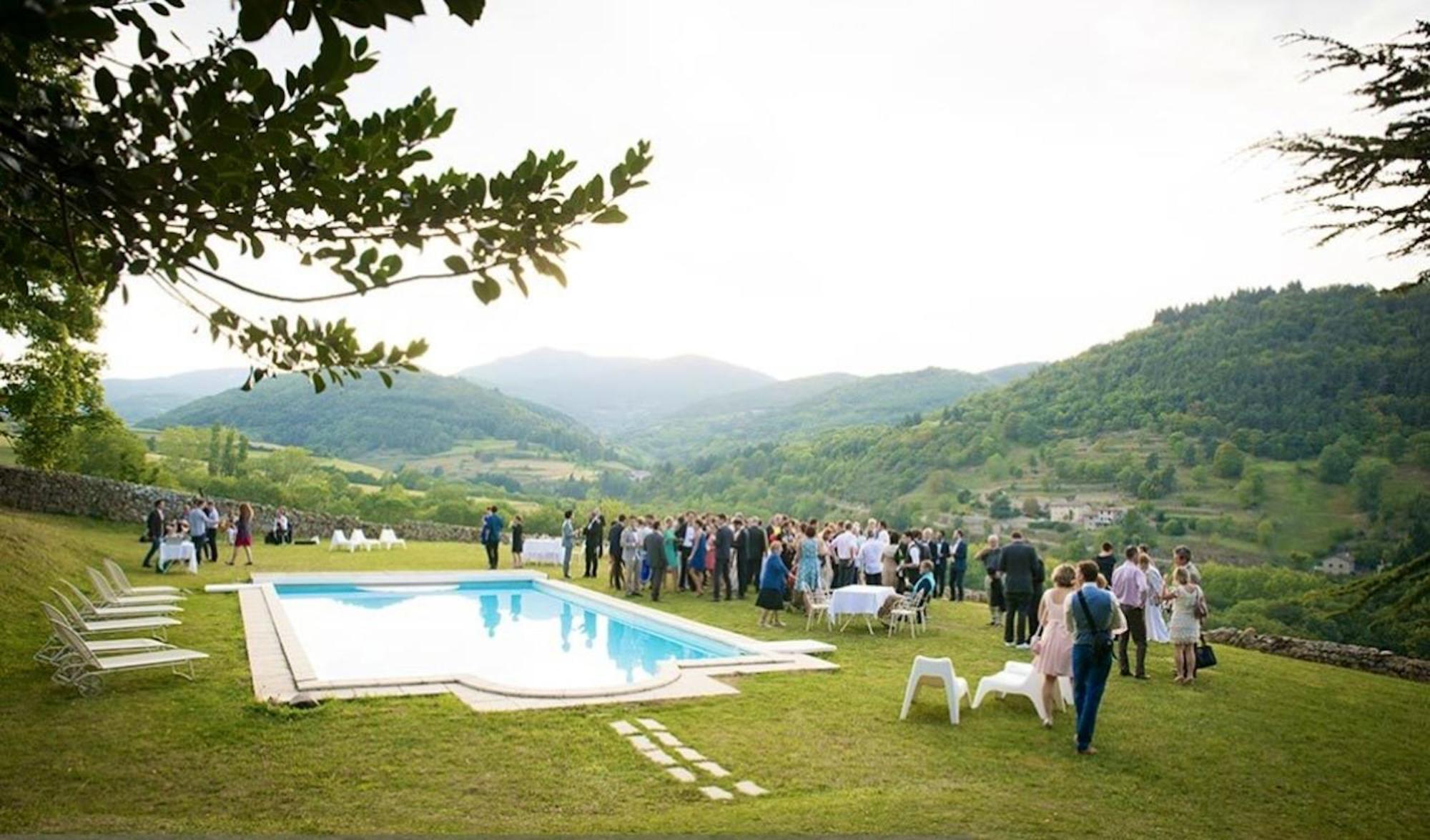 Manoir Majestueux A Satillieu Avec Piscine Privee Buitenkant foto